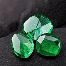 Emerald Gemstones (Panna)